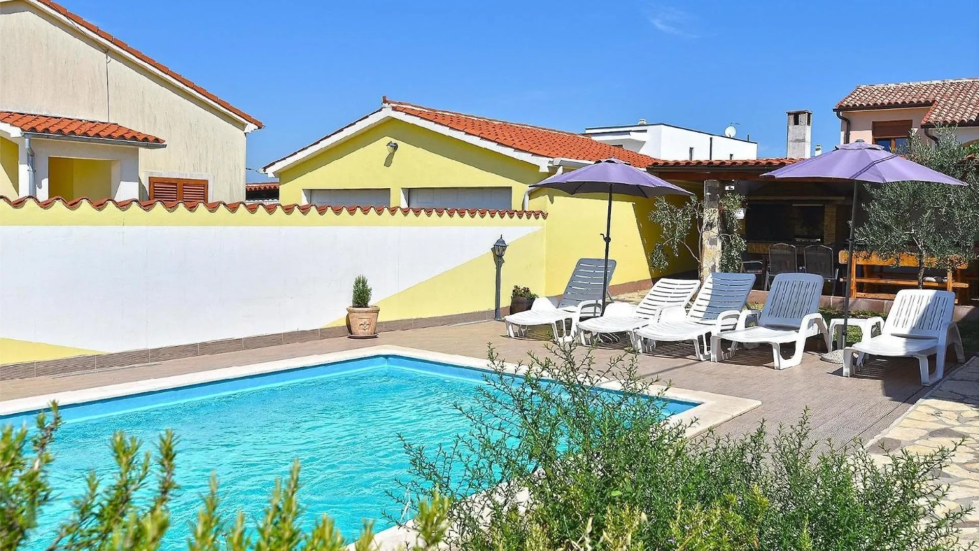 Ferienhaus Mit Privatpool Fuer 16 Personen Ca 200 Qm In Galizana, Istrien Istrische Riviera Holiday home Galizana