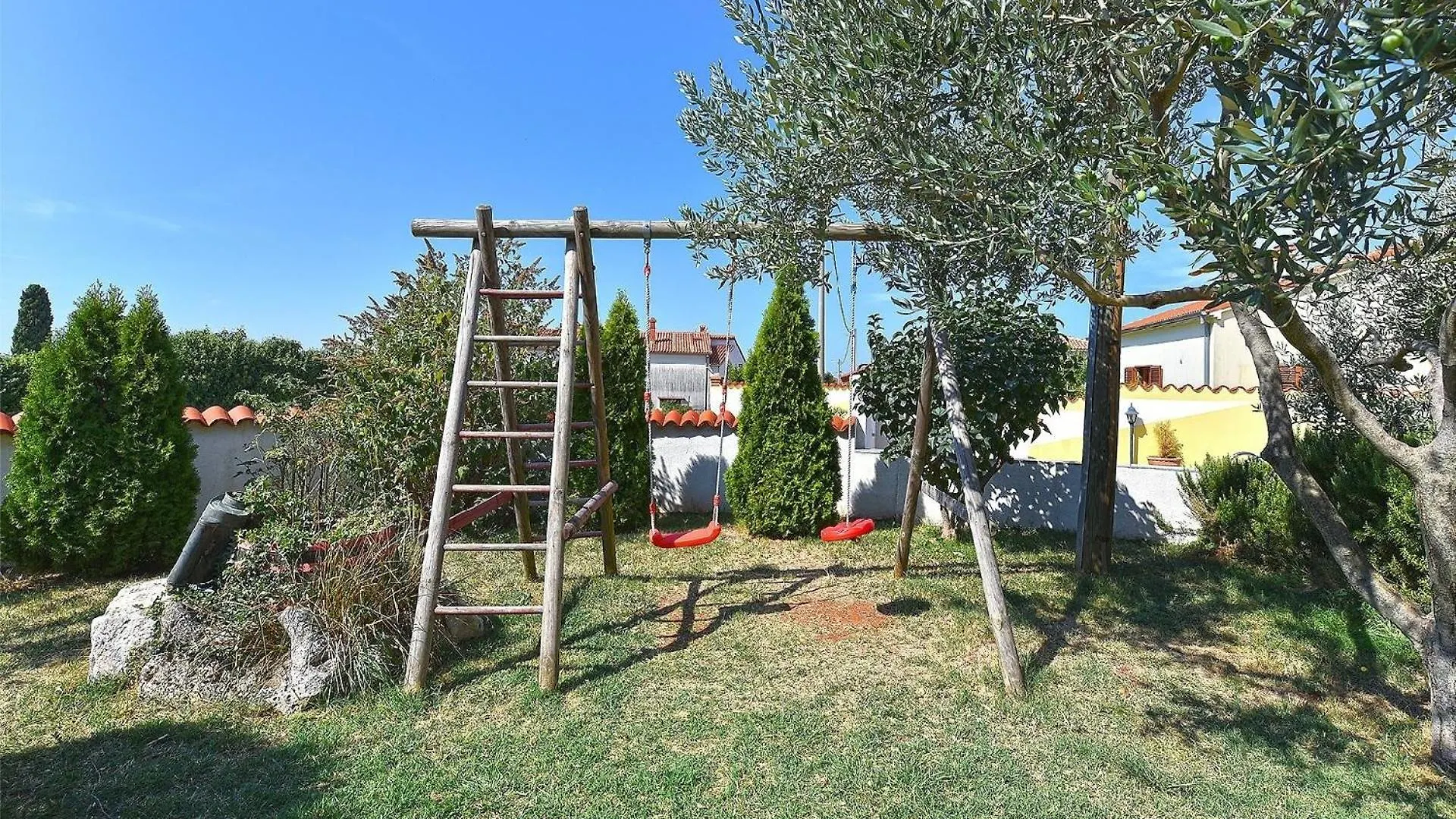 Ferienhaus Mit Privatpool Fuer 16 Personen Ca 200 Qm In Galizana, Istrien Istrische Riviera 0*, Galizana