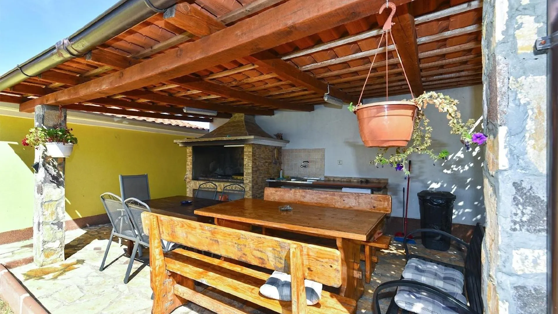 Ferienhaus Mit Privatpool Fuer 16 Personen Ca 200 Qm In Galizana, Istrien Istrische Riviera